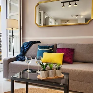 Lovely Center - Balcony Lux Sol Apartment